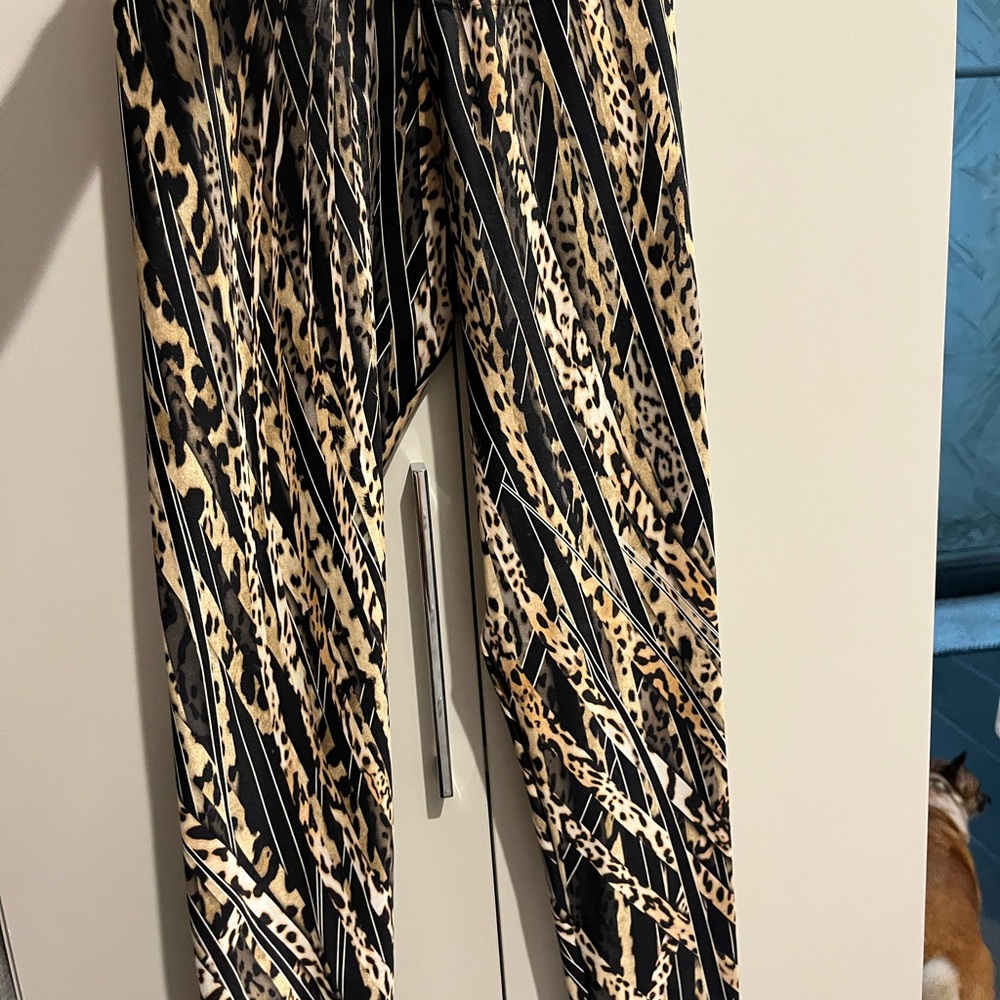 Liquido Wild Pattern Leggings